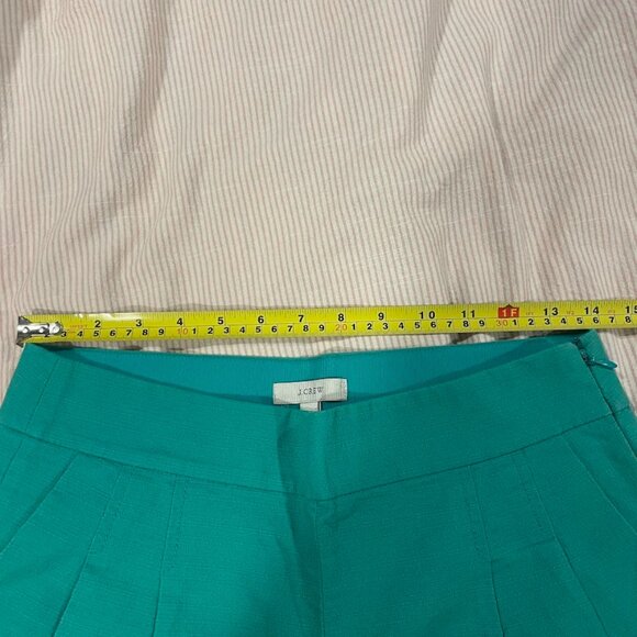 J.Crew high-rise pleated shorts with pockets - Picture 4 of 7